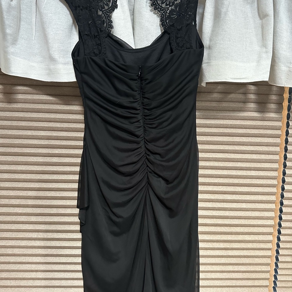 Dress - Picture 2 of 3